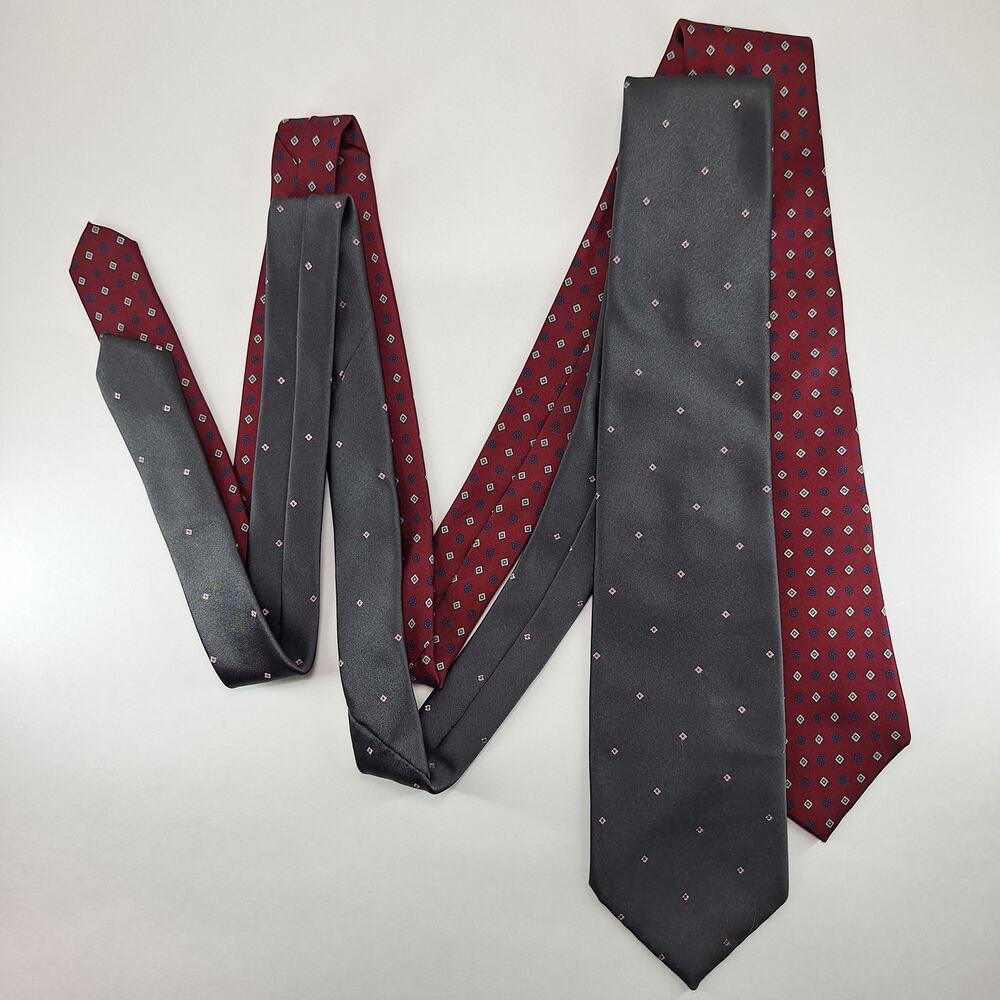 Lot Of 2 Neckties Mens - Van Heusen Red Geometric Silk & Vintage Wembley Gray